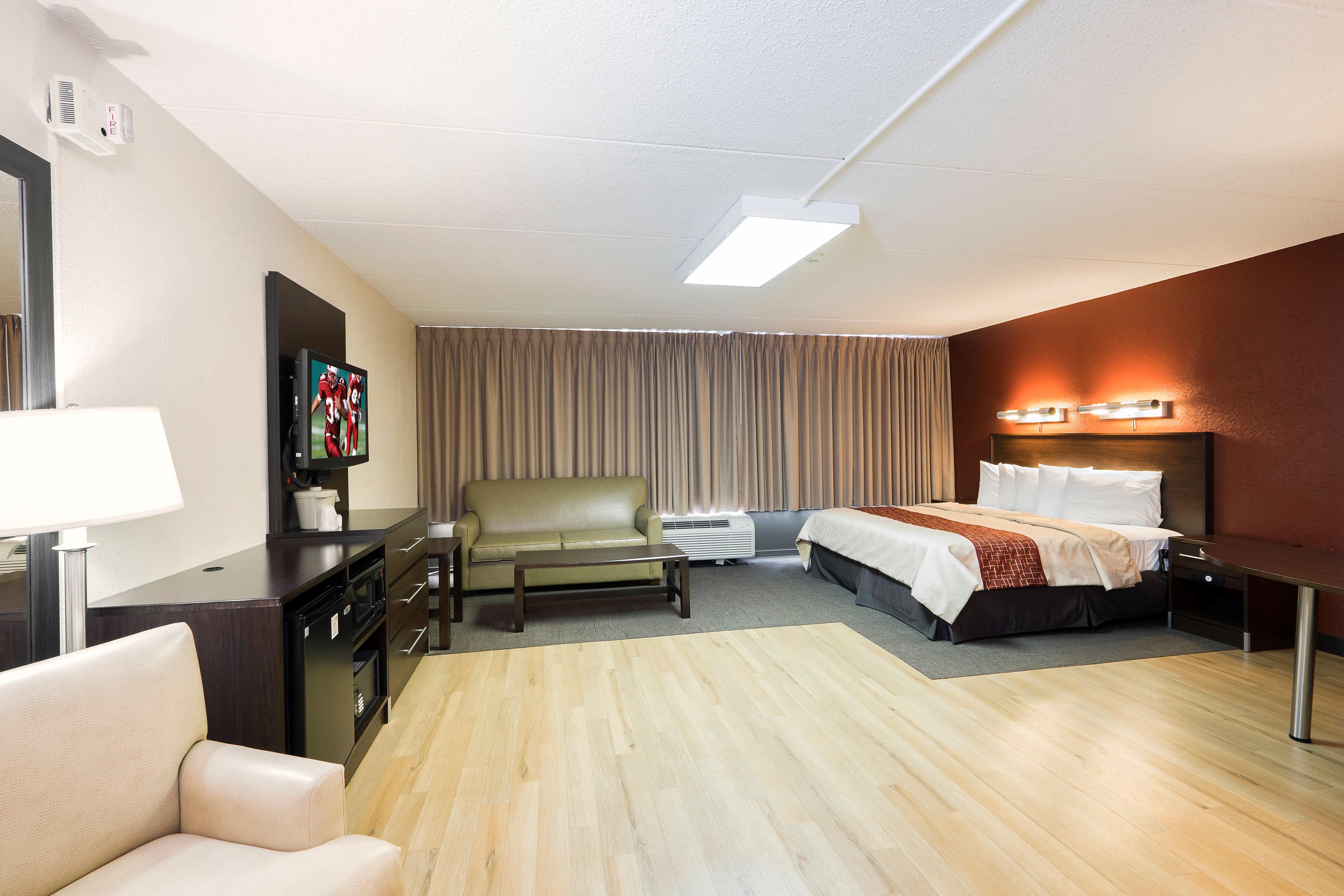 Red Roof Inn Plus+ Boston - Woburn/ Burlington Exterior foto