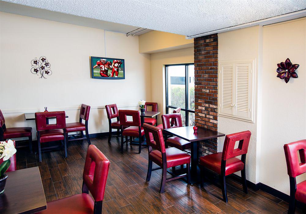 Red Roof Inn Plus+ Boston - Woburn/ Burlington Exterior foto