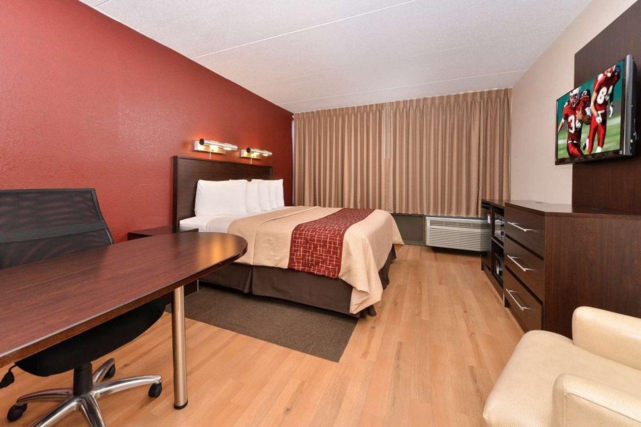 Red Roof Inn Plus+ Boston - Woburn/ Burlington Exterior foto